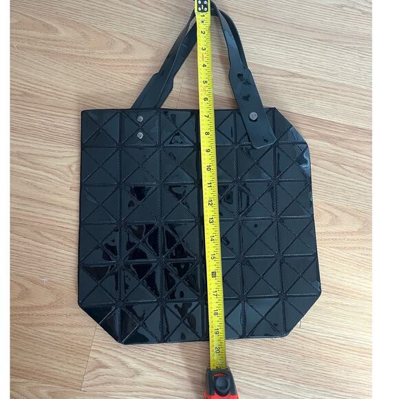 Pleats Please Issey Miyake Black Triangle Panel Tote Bag - Picture 9 of 11